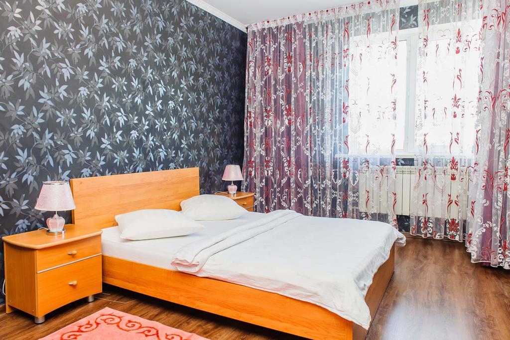 Apartment Lazurniy Astana Exterior foto